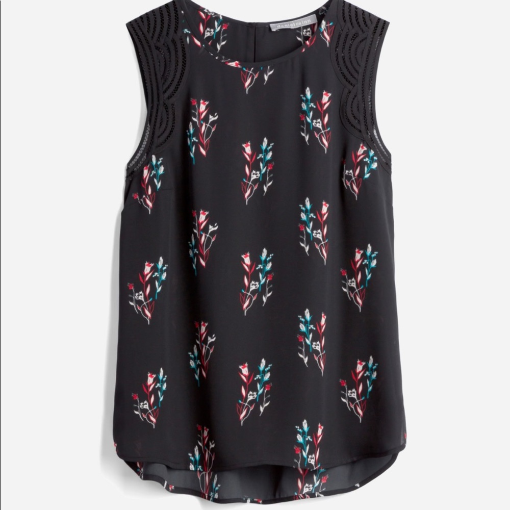 Danielrainn Sleeveless Blouse - large petite